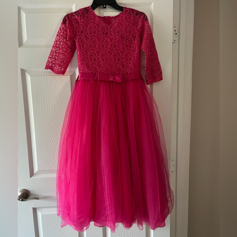 pink dress